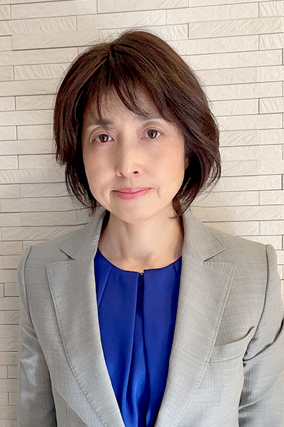 塚越 みどり 教授